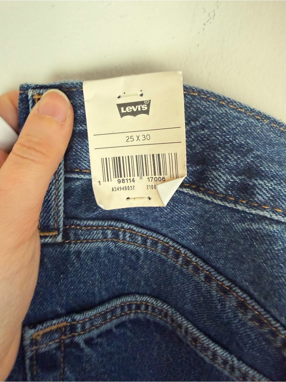 NWT Levi’s Premium Denim Blue Medium Dark Wash Baggy Dad Jeans Size 25 - Picture 5 of 7